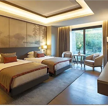 Ng Enjoy Hotel 5*